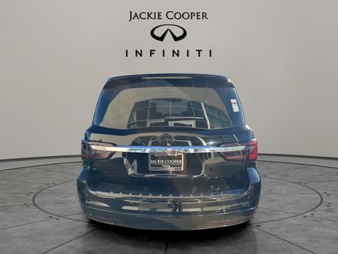 Certified 2018 INFINITI QX80 4WD w/ Deluxe Technology Package image 5