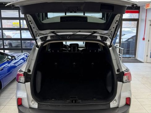 Used 2020 Ford Escape SE image 7