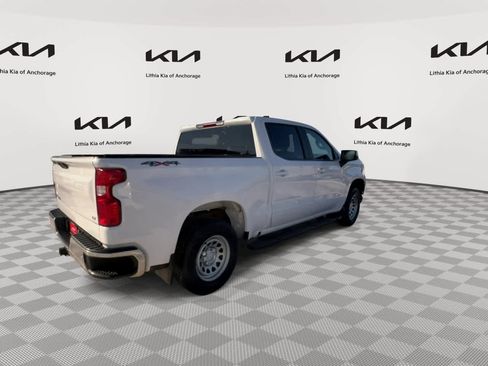 Used 2022 Chevrolet Silverado 1500 LT w/ Safety Package AWD/4WD image 9