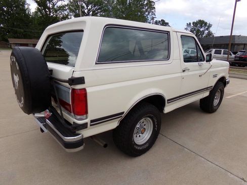 Used 1990 Ford Bronco AWD/4WD image 29