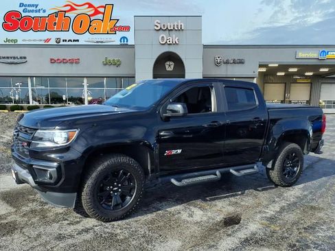 Used 2022 Chevrolet Colorado Z71 w/ Z71 Midnight Edition AWD/4WD image 4