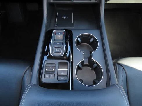 Used 2025 Honda Pilot EX-L image 23