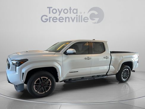 Used 2026 Toyota Tacoma TRD Sport AWD/4WD image 2