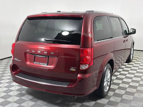 Used 2019 Dodge Grand Caravan SXT FWD image 5