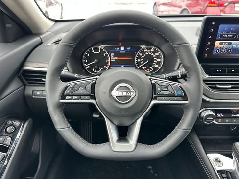 New 2025 Nissan Altima 2.5 SL image 18