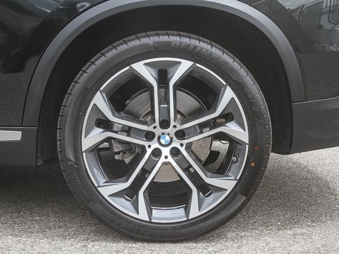 Used 2024 BMW X5 xDrive40i w/ Premium Package AWD/4WD image 9