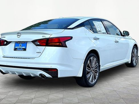 Used 2023 Nissan Altima 2.5 SL AWD/4WD image 6