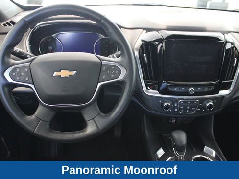 Used 2023 Chevrolet Traverse Premier AWD/4WD image 7