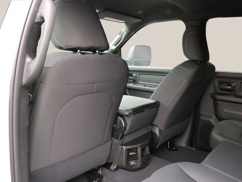New 2026 RAM 2500 Warlock AWD/4WD image 13