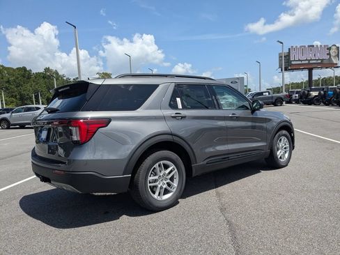 New 2026 Ford Explorer Active w/ Active Comfort Package RWD image 4