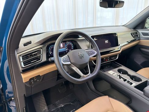 New 2026 Volkswagen Atlas Cross Sport SE AWD/4WD image 4