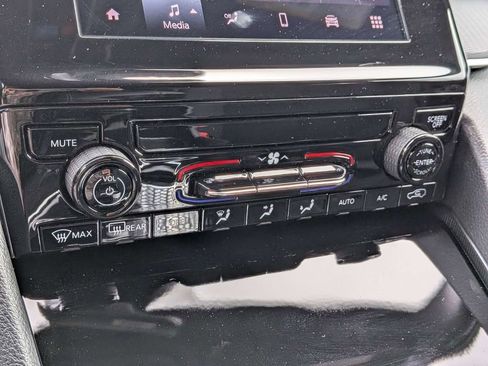 New 2026 Jeep Grand Cherokee L Laredo w/ Trailer Tow Package RWD image 21