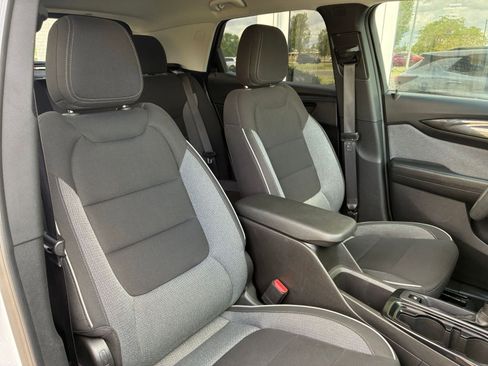Used 2025 Chevrolet TrailBlazer LT FWD image 35