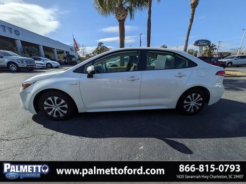 Used 2020 Toyota Corolla LE image 7