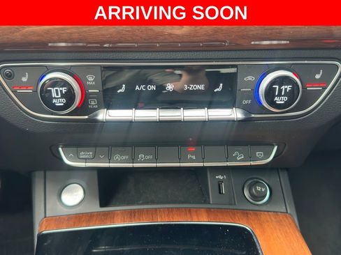 Used 2023 Audi Q5 2.0T Premium w/ Convenience Package AWD/4WD image 16