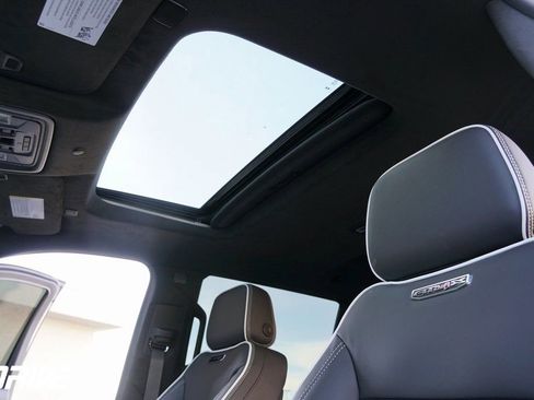 Used 2026 GMC Sierra 2500 AT4X image 32