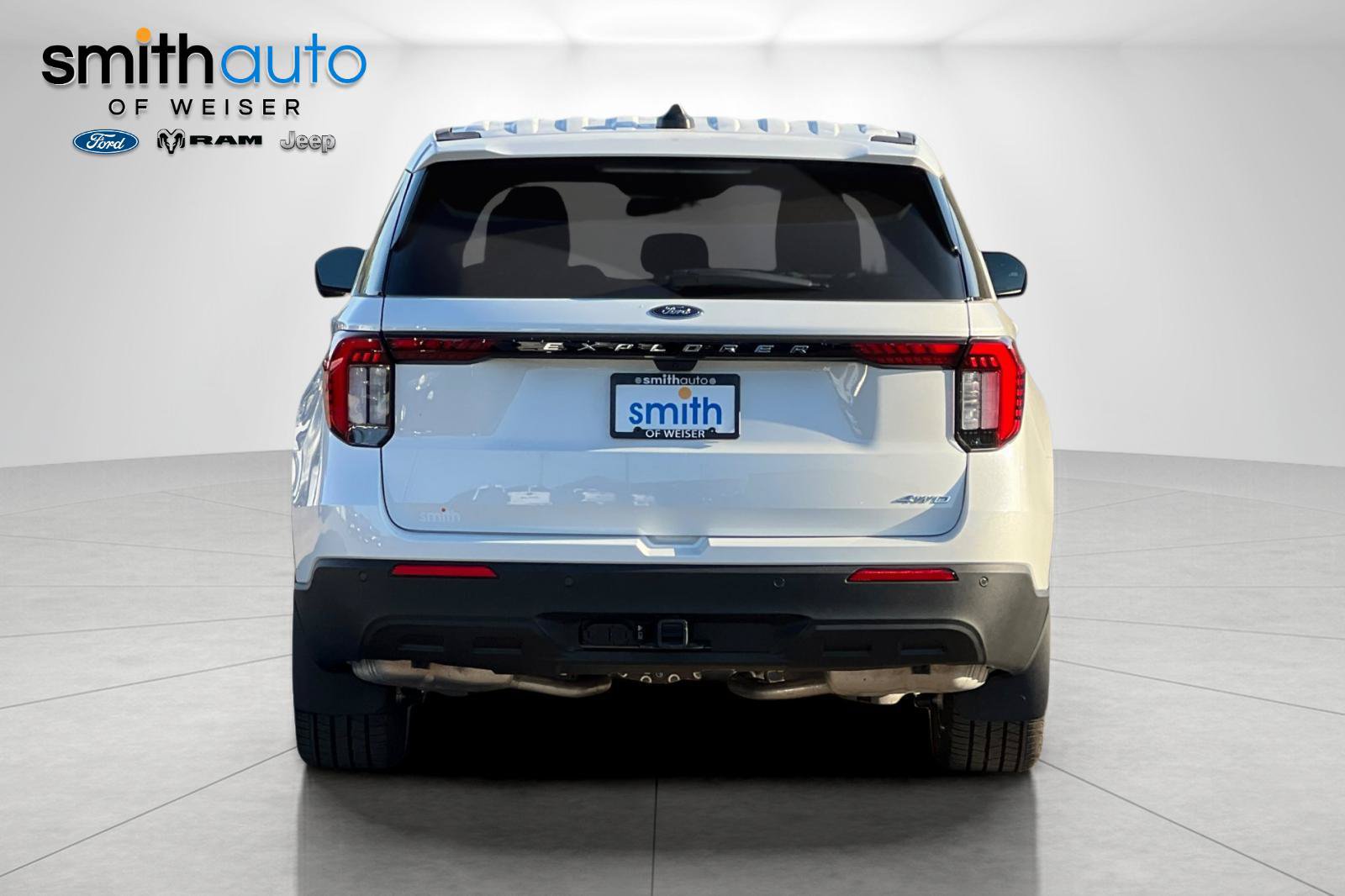 Used 2026 Ford Explorer Active AWD/4WD image 5