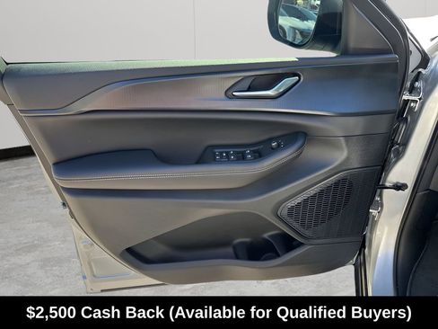 New 2025 Jeep Grand Cherokee L Laredo w/ Luxury Tech Group I RWD image 28