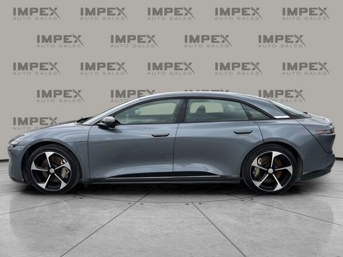 Used 2024 Lucid Air Pure image 2