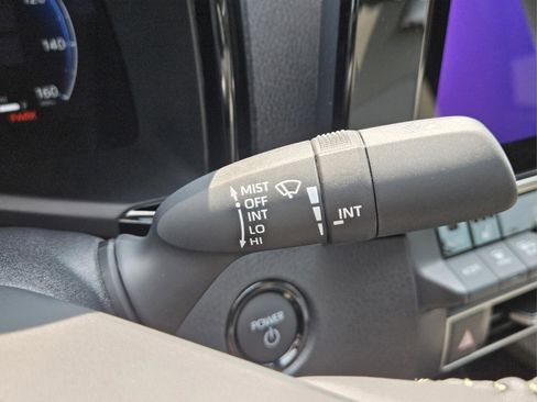 Used 2025 Toyota Camry LE image 18