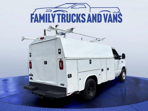 Used 2019 Ford E-350 and Econoline 350 Super Duty w/ Power Windows & Locks Group RWD image 6