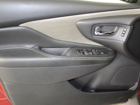 Used 2018 Nissan Murano SL w/ Cargo Package image 12