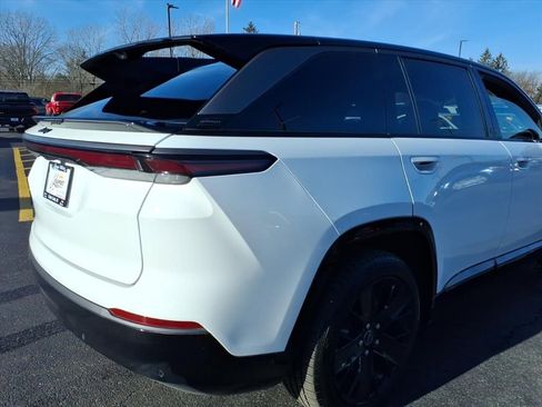 Used 2024 Jeep Wagoneer Launch Edition image 5