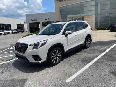 Used 2023 Subaru Forester Limited AWD/4WD image 7