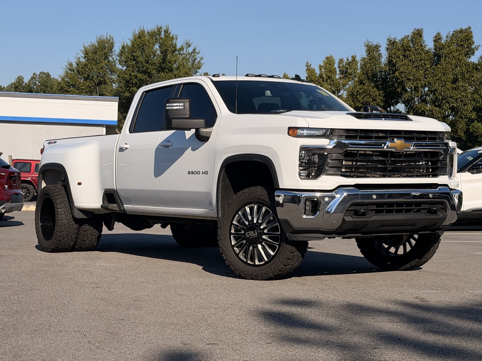 Used 2026 Chevrolet Silverado 3500 LT w/ All Star Edition AWD/4WD image 2