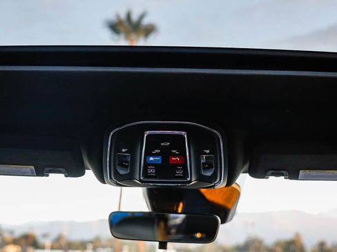 New 2025 Jeep Grand Cherokee L Altitude image 17