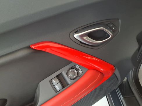 Used 2023 Chevrolet Camaro SS RWD image 10