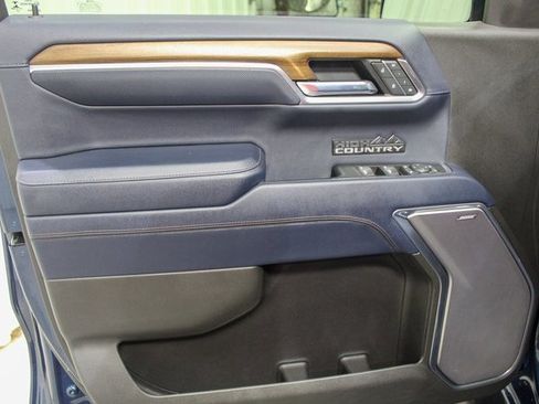 Used 2022 Chevrolet Silverado 1500 High Country w/ Max Trailering Package image 7