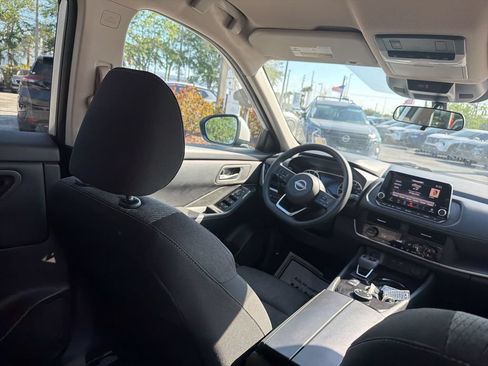 Certified 2024 Nissan Rogue SV AWD/4WD image 21