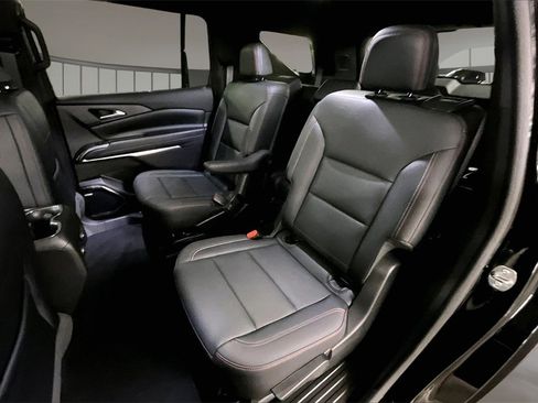 Used 2025 Chevrolet Traverse Z71 w/ Enhanced Driving Package image 20