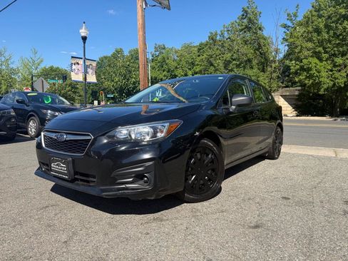 Used 2019 Subaru Impreza 2.0i w/ Eyesight AWD/4WD image 2