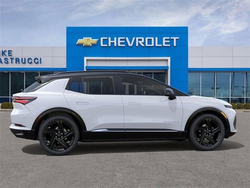 New 2026 Chevrolet Equinox EV RS image 5