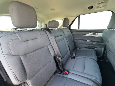 New 2026 Ford Explorer Active AWD/4WD image 42
