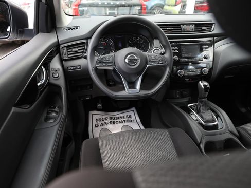 Used 2017 Nissan Rogue Sport SV AWD/4WD image 15