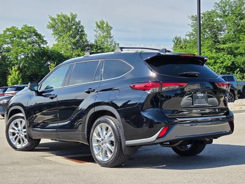 Used 2023 Toyota Highlander Limited AWD/4WD image 30