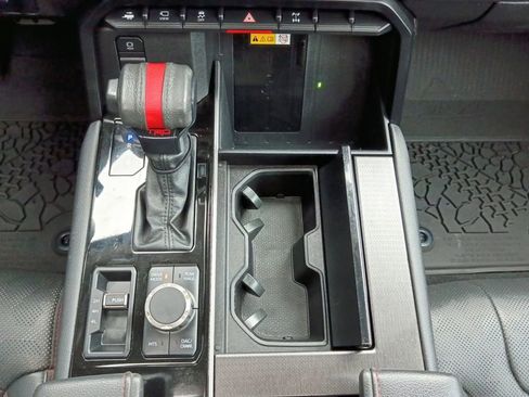Used 2023 Toyota Sequoia TRD Pro AWD/4WD image 10