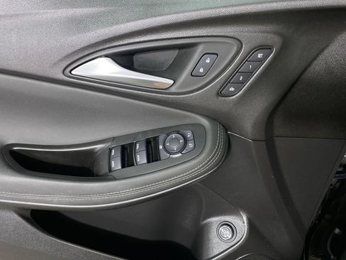 Used 2023 Buick Encore GX Essence w/ Experience Buick Package FWD image 13