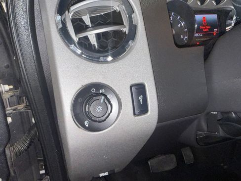 Used 2013 Ford F250 Lariat w/ Lariat Ultimate Pkg AWD/4WD image 35
