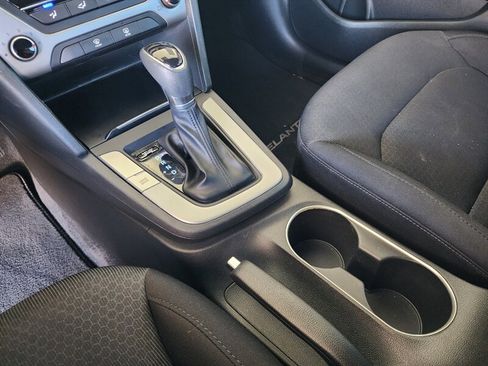 Used 2018 Hyundai Elantra SEL FWD image 42
