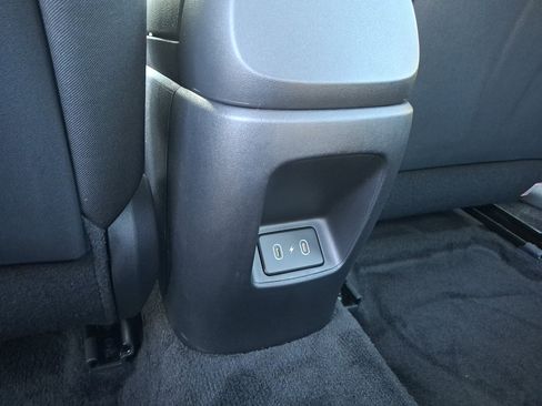 Used 2026 Hyundai Elantra SE FWD image 11