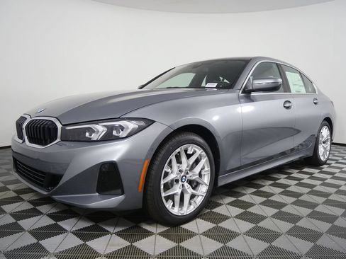 Used 2026 BMW 330i Sedan w/ Premium Package RWD image 7
