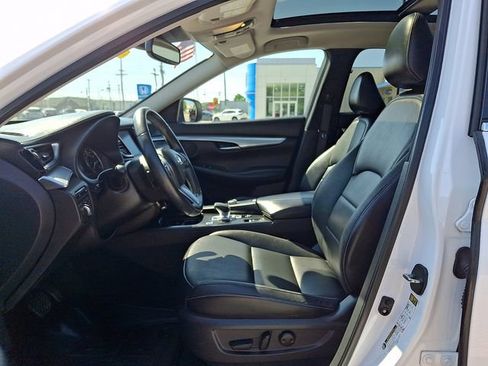 Used 2020 INFINITI QX50 Luxe w/ Navigation Package AWD/4WD image 15
