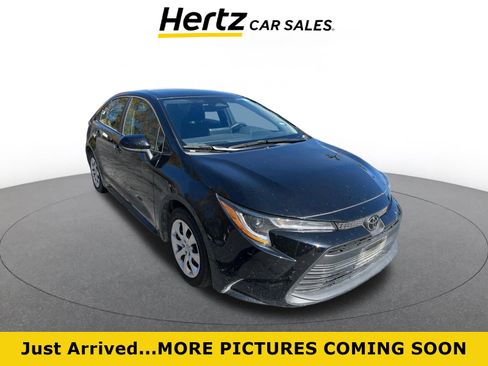 Used 2025 Toyota Corolla LE image 1