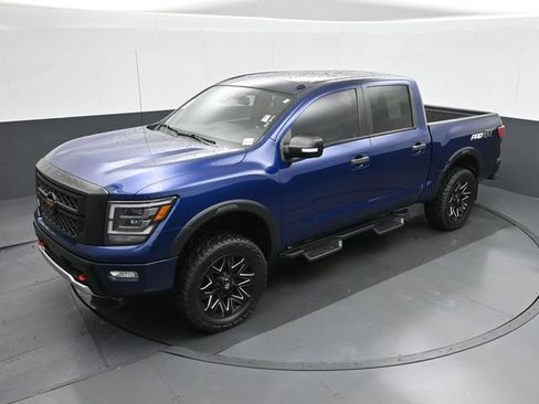 Used 2021 Nissan Titan PRO-4X w/ Pro-4x Convenience Package AWD/4WD image 36