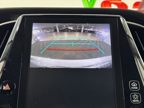 Certified 2020 Toyota Prius Prime Limited image 33