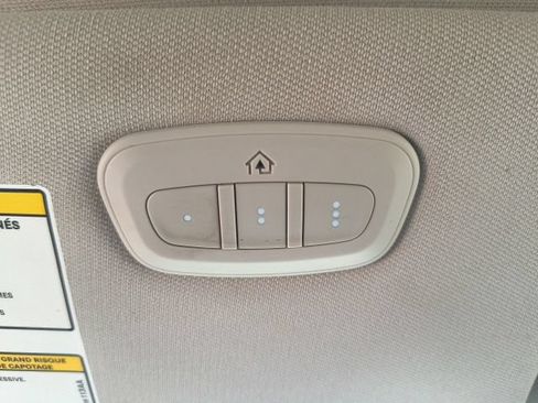 Used 2015 Jeep Cherokee Latitude w/ Comfort/Convenience Group AWD/4WD image 26